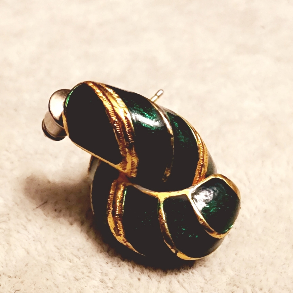 Dotty Smith high jewelry green enamel and gold shrimp, macaroni, Croissant earr